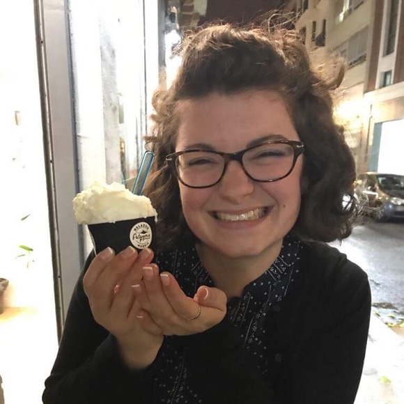 Meet your Posher, Lily! - Picture 4 of 4